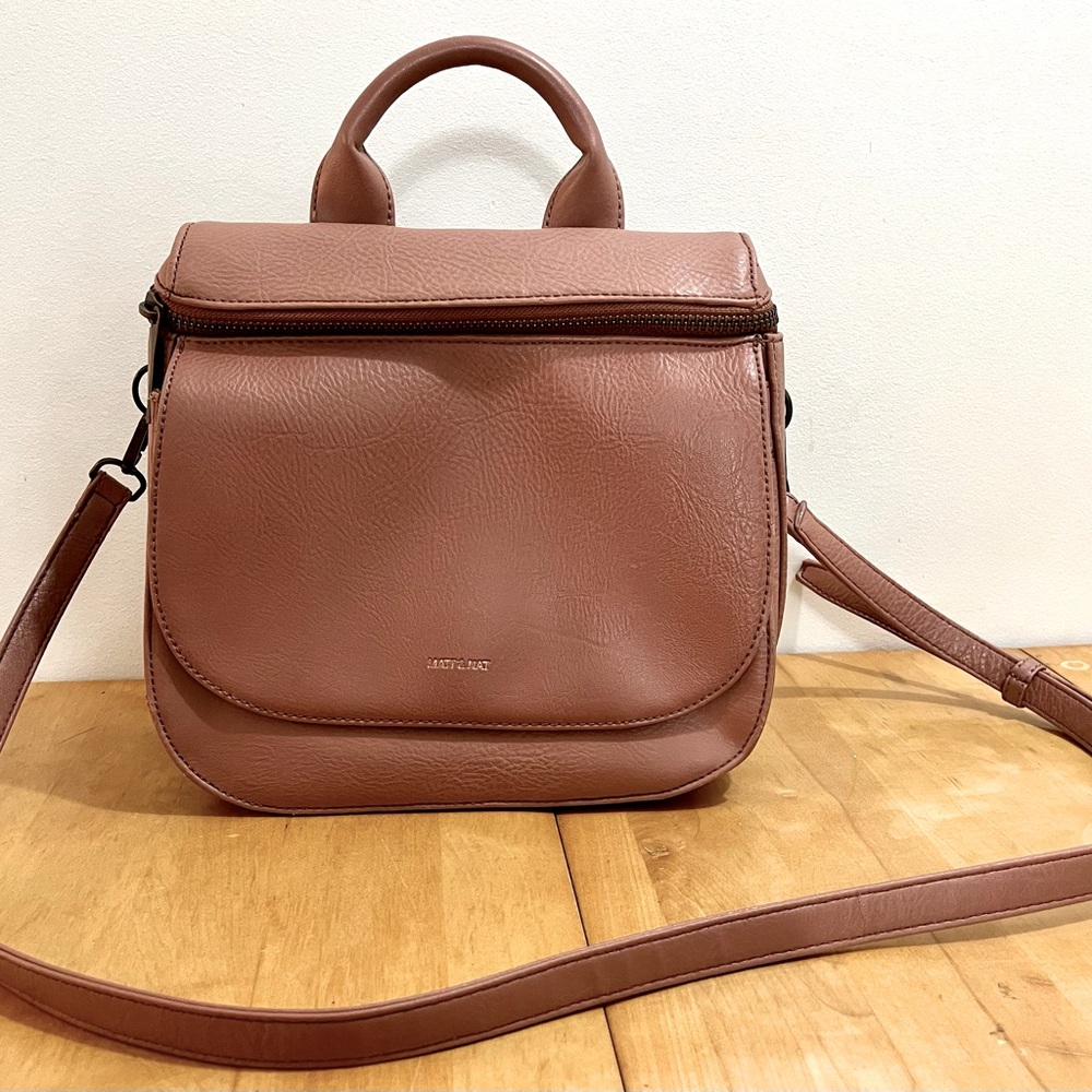Pink Mat & Nat crossbody bag